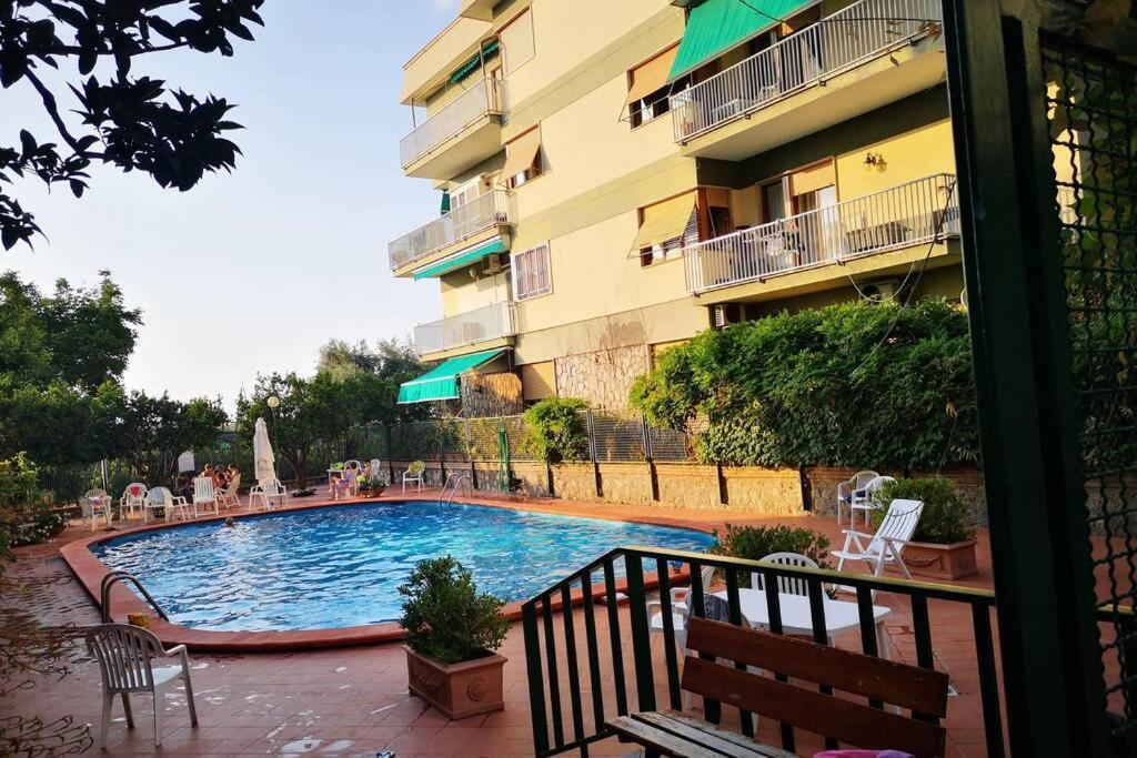 Апартаменти Super Attico Vista Mare Con Piscina Сорренто Екстер'єр фото